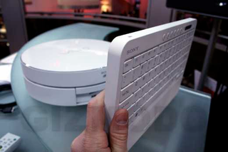 Illustration for article titled First Fondle: Sony Vaio TP1